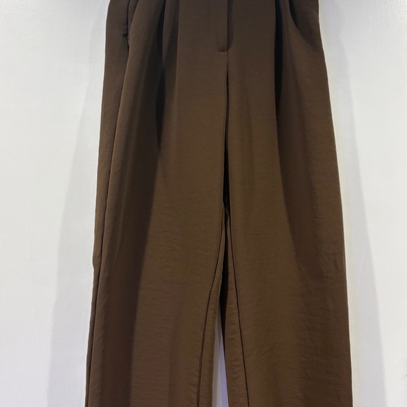 Abercrombie & Fitch Sloan Crepe trouser - Picture 2 of 4